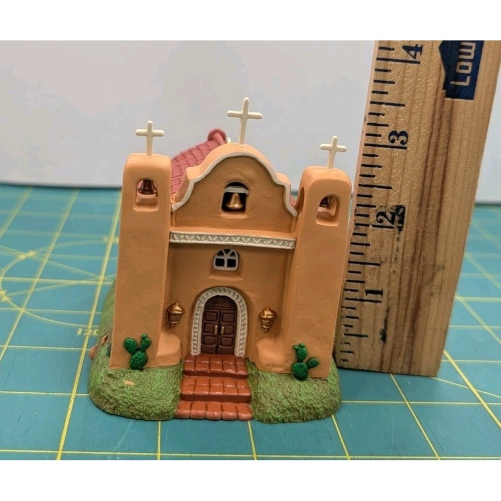 Adobe Church 3.5" Hallmark Keepsake Collection Candle Services Christmas 2000 - Picture 11 of 12
